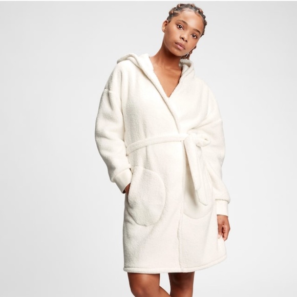 gap robe